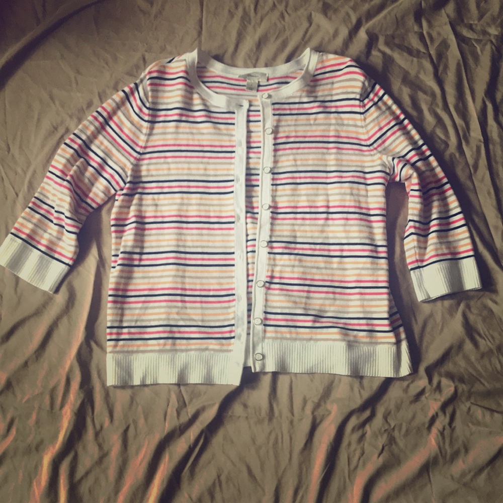Lightweight 3/4 sleeve sweater